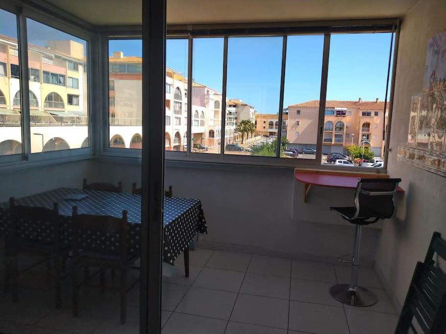 Appartement Vue Sur Canal Proximite Mer Sete Bagian luar foto