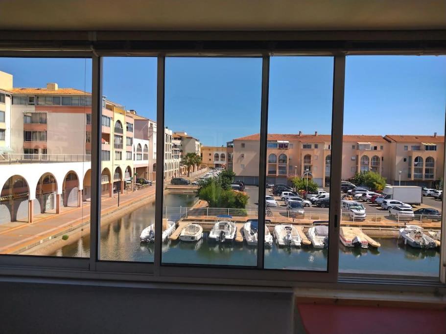 Appartement Vue Sur Canal Proximite Mer Sete Bagian luar foto